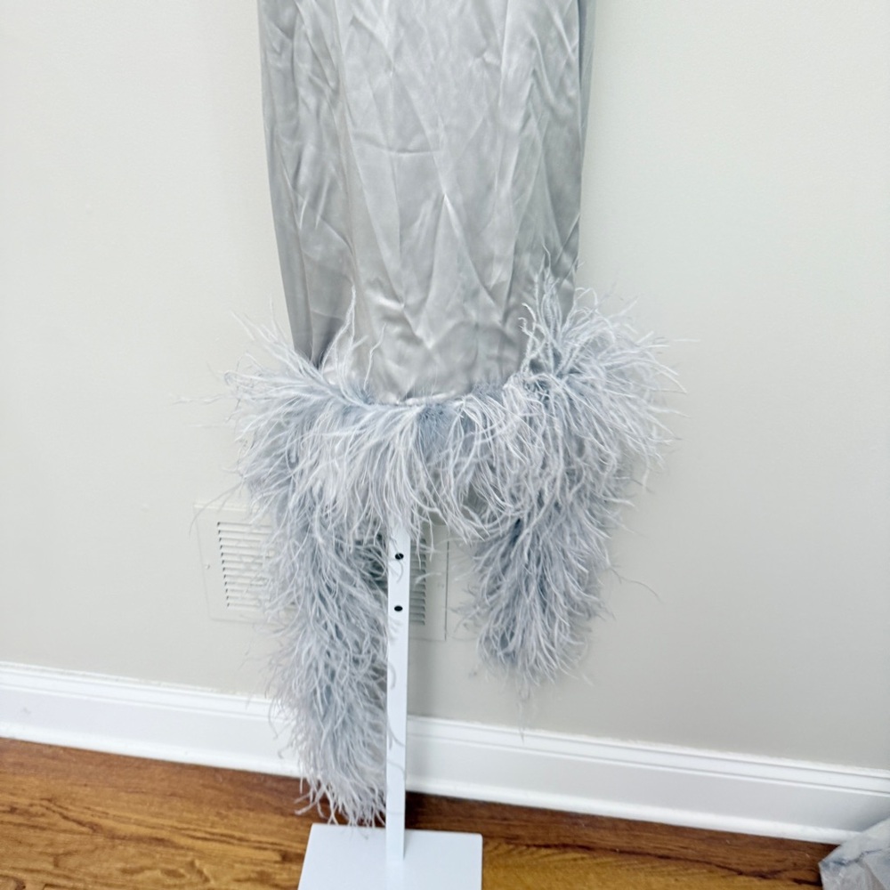 MILKWHITE MININDRESS IN SILVER SIZE M - Picture 2 of 8
